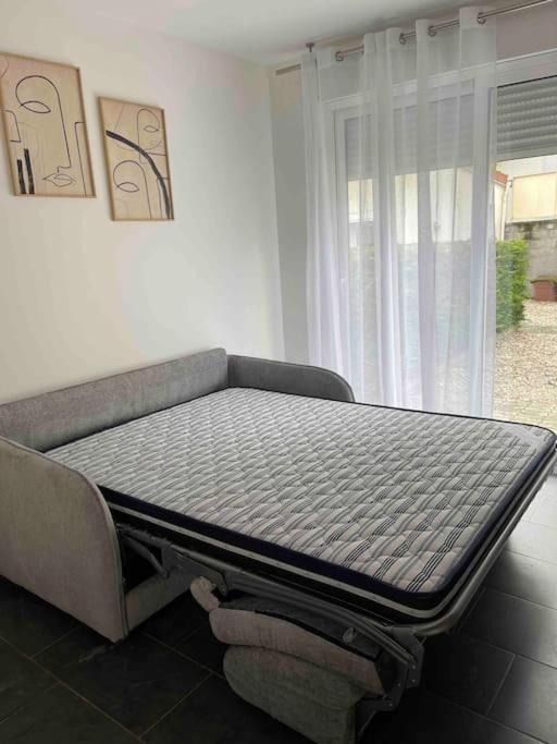 Studio Tout Confort, Au Pied De Toute Commodite, 2 Apartamento Créteil Exterior foto